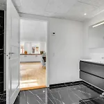 Pet Friendly In With Kitchen