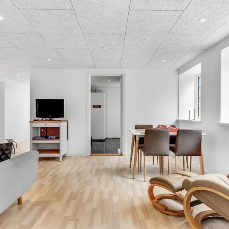 Pet Friendly In With Kitchen Vakantiehuis Højer